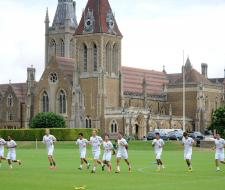 Футбольный лагерь Арсенал в Англии Charterhouse School