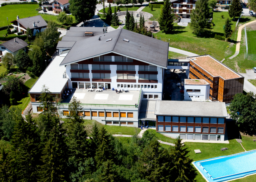 Les Roches International School Montana Школа гостиничного менеджмента Ле Рош Швейцария 0
