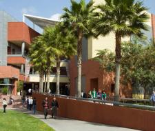 English Language Center (ELC) UCLA Los Angeles (Центр Английского языка в Лос-Анджелесе)