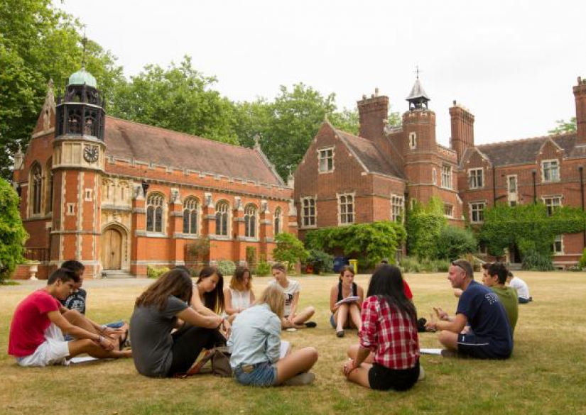 Cambridge University Summer Летний академический лагерь в Университете Кембриджа 0