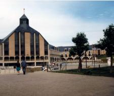 L’Université catholique de Louvain (UCL) Лувенский католический университет