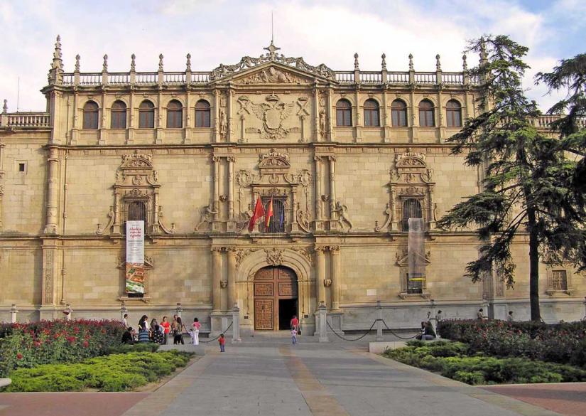 Universidad de Alcalá (UAH) Университет Алкала 0