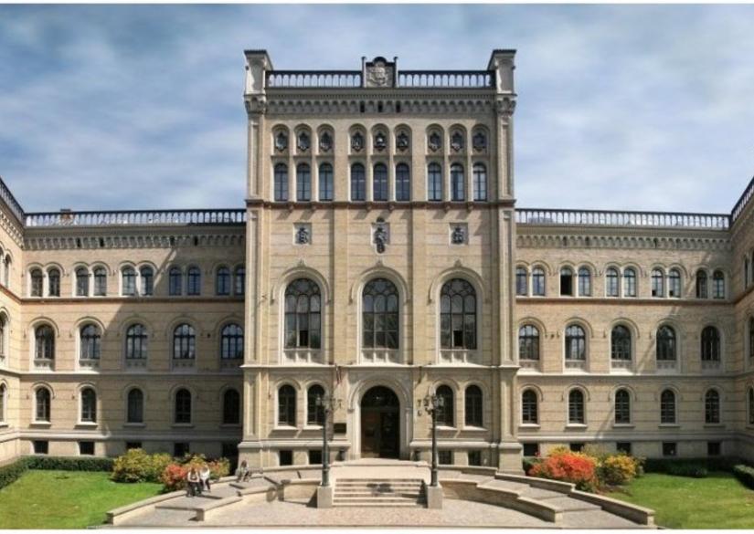 University of Latvia Латвийский университет  0