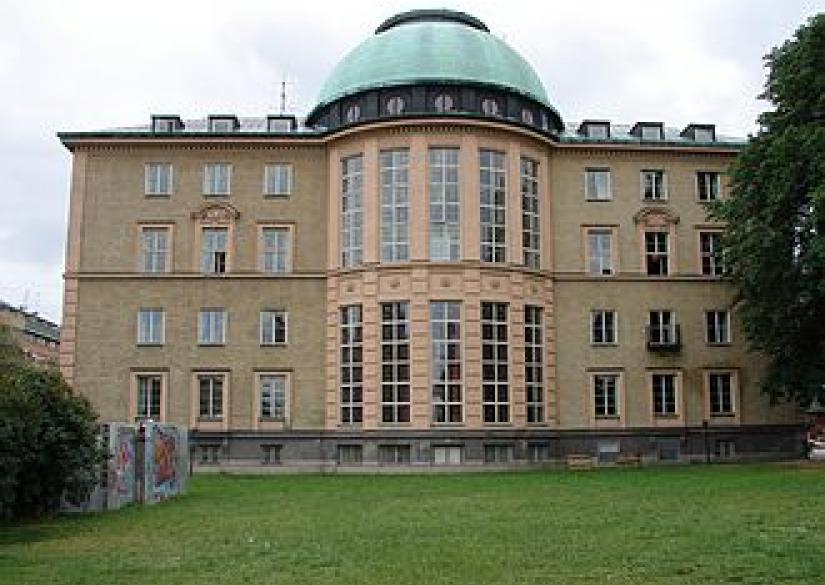 Stockholm School of Economics (HHS) Стокгольмская Школа экономики 0