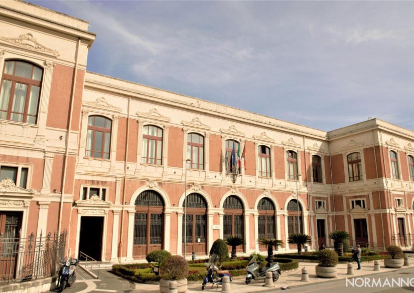 Università degli Studi di Messina (UNIME) Мессинский университет 0