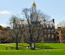 University of Connecticut — Университет Коннектикута