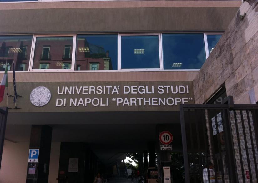 Università degli Studi di Napoli Parthenope (Istituto Universitario Navale) Студенческий университет Неаполя Партенопе  0