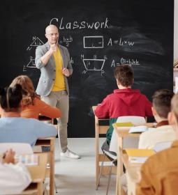 Может ли школьный учитель отказаться от классного руководства?