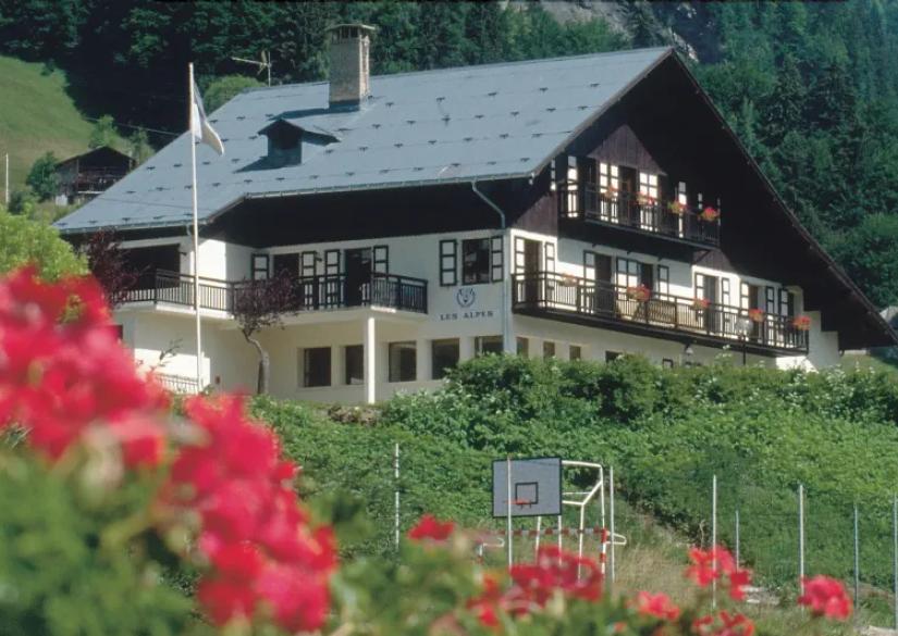 Megeve — SEK Les Alpes, Международная школа SEK Межев в Альпах 0