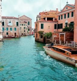 12 мировых городов, которые постоянно сравнивают с Венецией