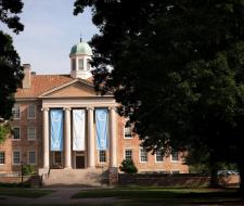 University of North Carolina at Chapel Hill (Университет Северной Каролины в Чапел-Хилл)