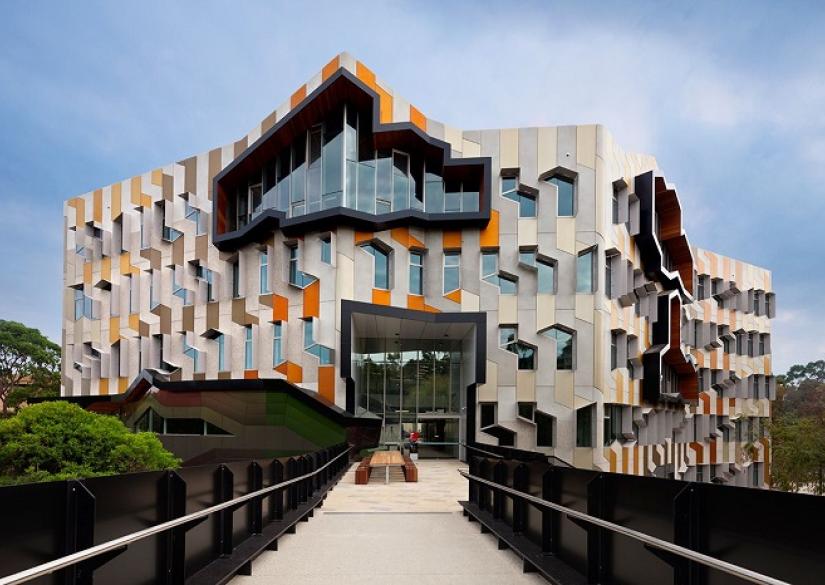 La trobe College (Sydney, Melbourne, Australia), Колледж Ла Троб Австралия 0